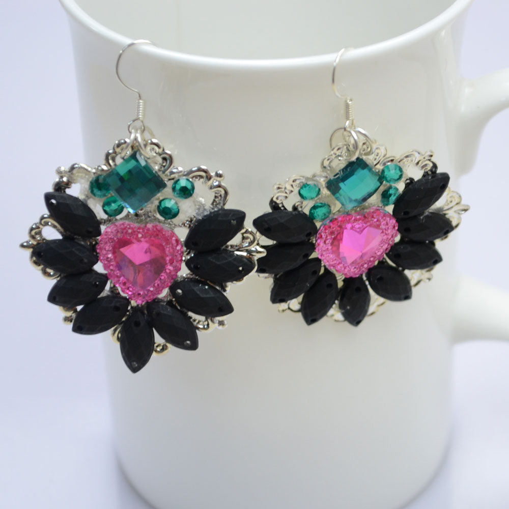 Серьги-кластеры со стразами