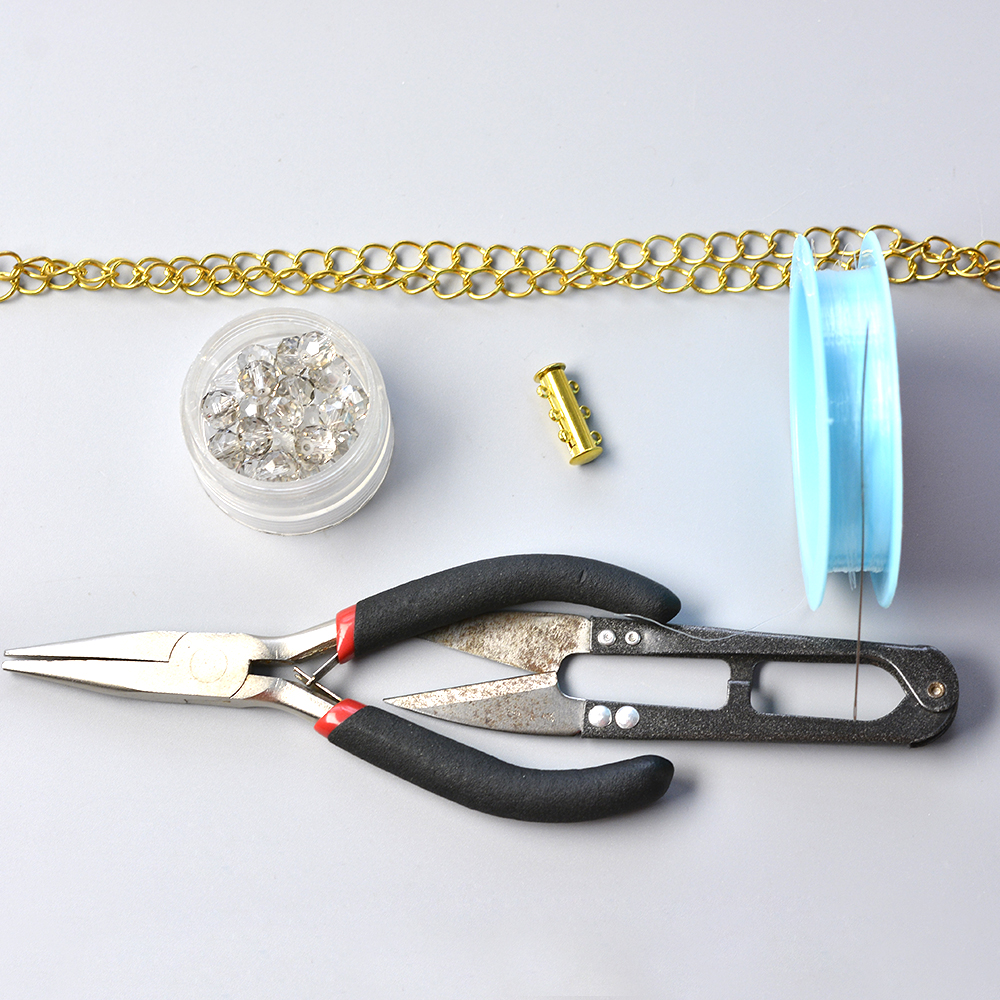 Браслет из хрустальных бусин-2