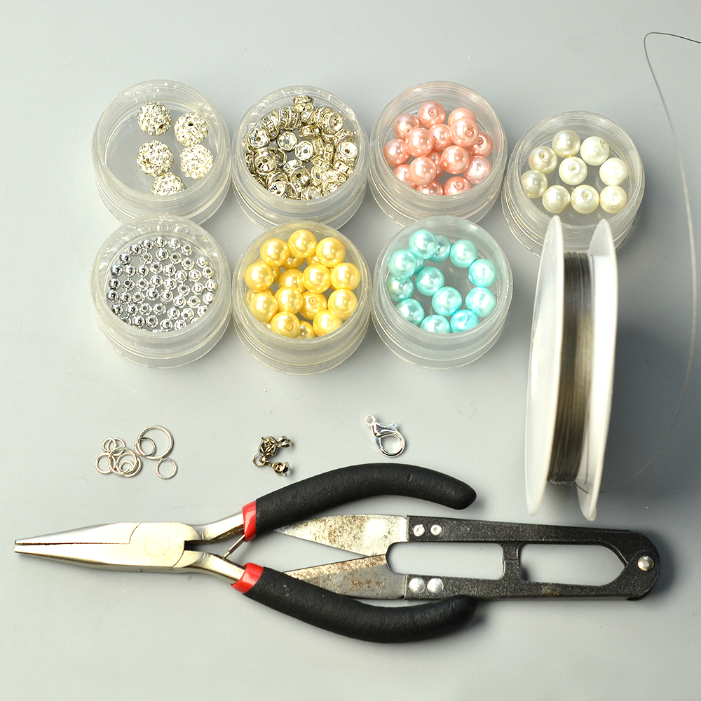 Браслет из разноцветных стеклянных бусин с жемчугом-2