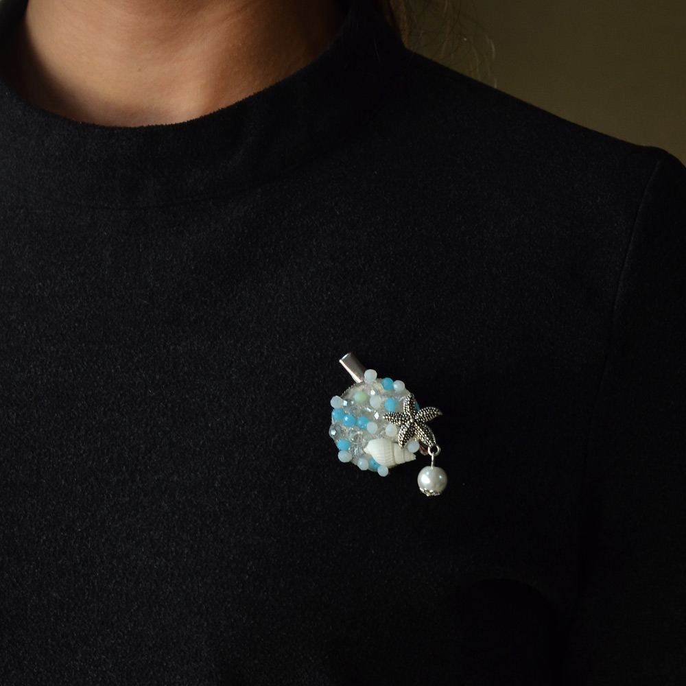 Брошь из стеклянных бусин в океанском стиле-4