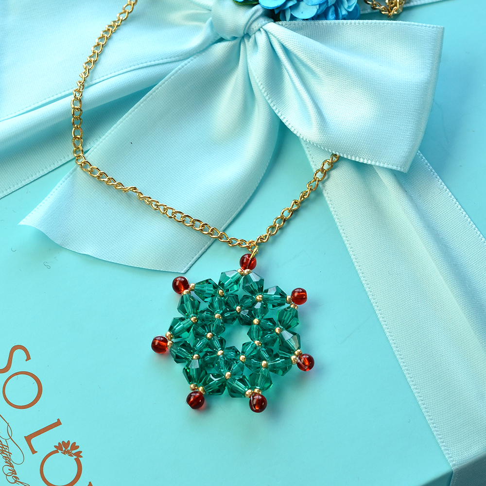 Ожерелье с подвеской в виде цветка из стеклянных бусин-7