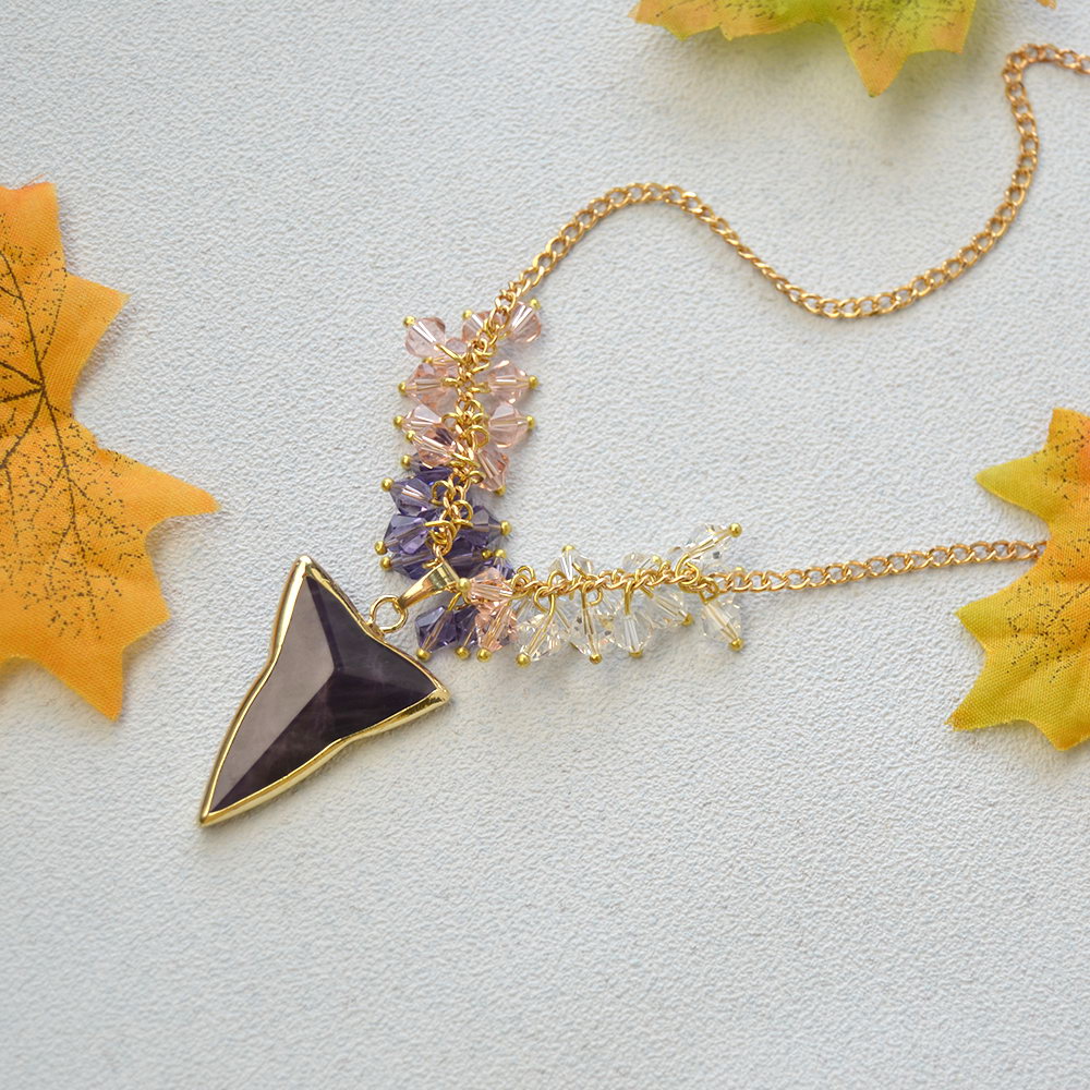 Ожерелье-кластер из хрустальных бусин с треугольными подвесками из аметиста-1