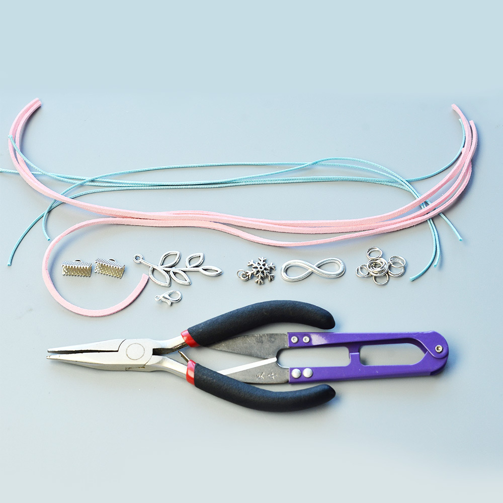 Браслет из искусственной замши со звеньями из сплава-2