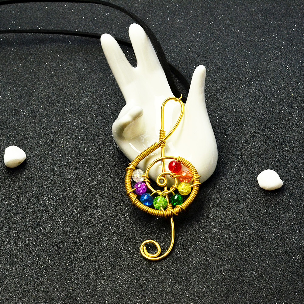 Колье с подвеской в виде музыкальной ноты-6