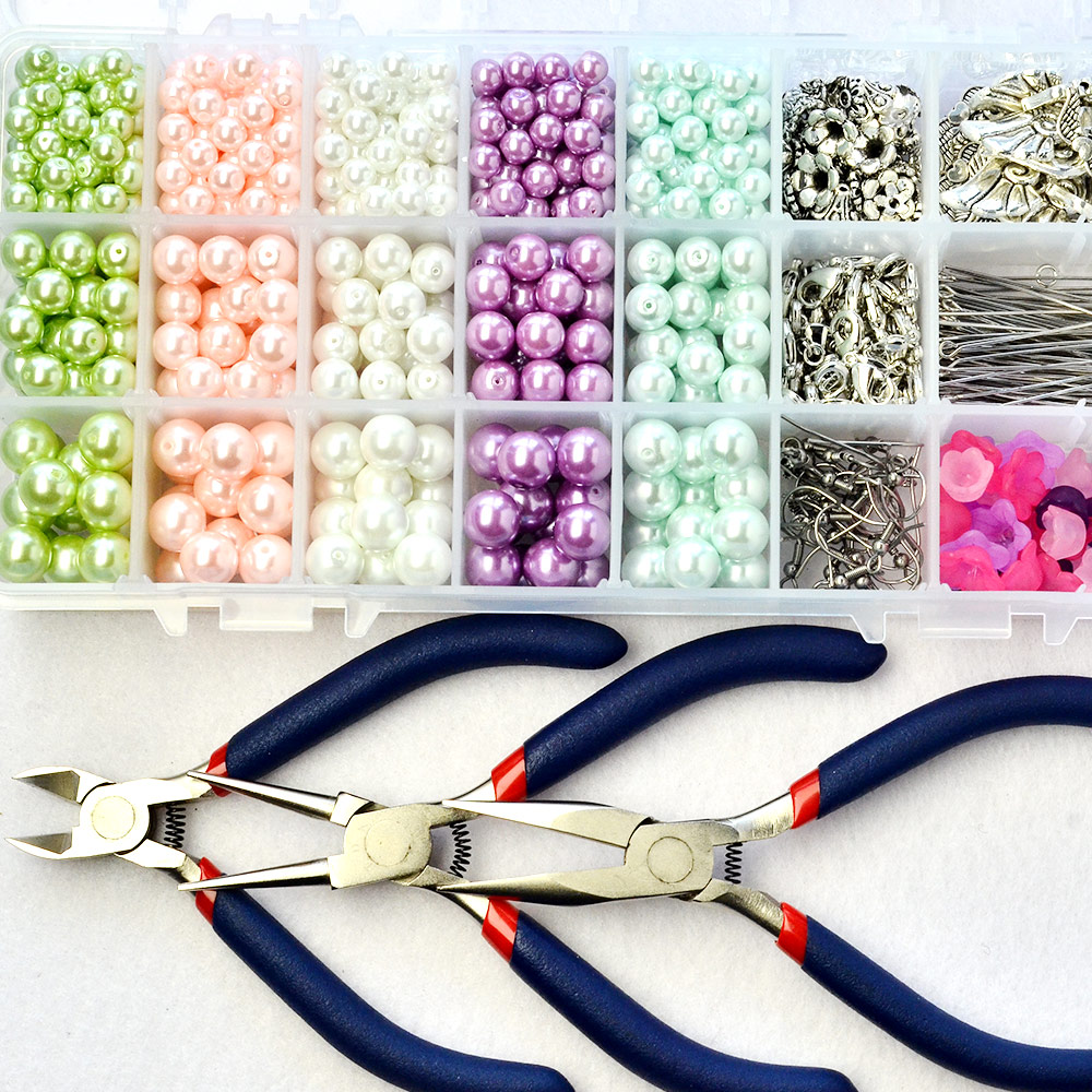 Браслет с фиолетовым цветком и жемчужными бусинами-2