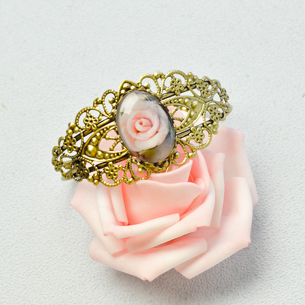 Браслет-манжета из латуни с цветочной пастой-1