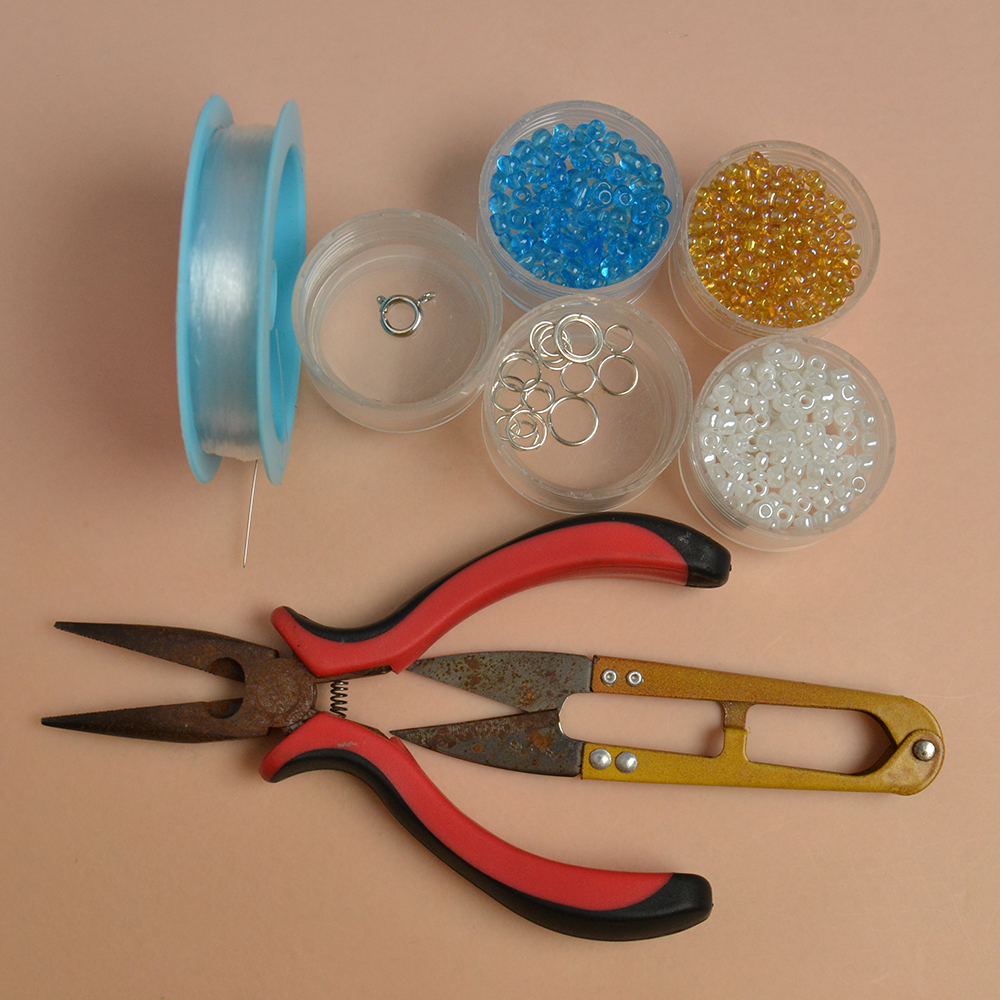 Стильный браслет xo с бисером-2