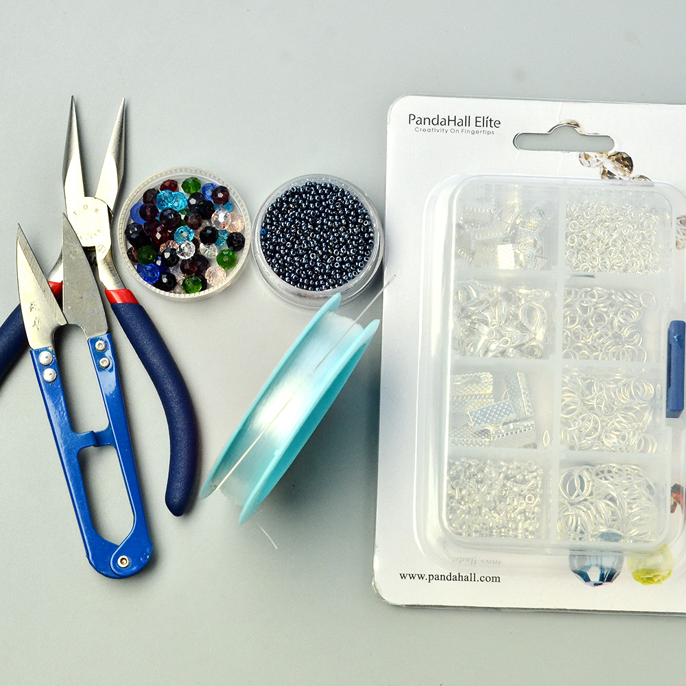 Браслет из хрустальных бусин-2