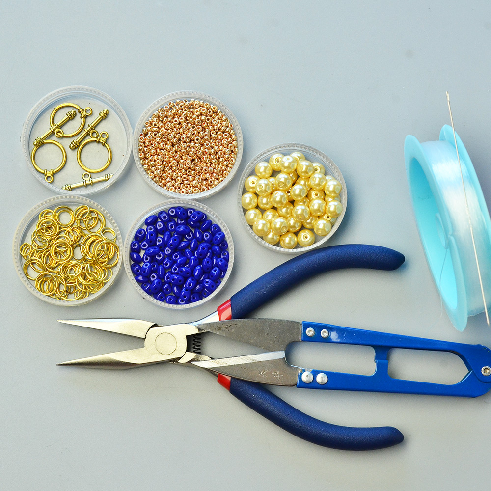 Браслет из бисера с двойным отверстием