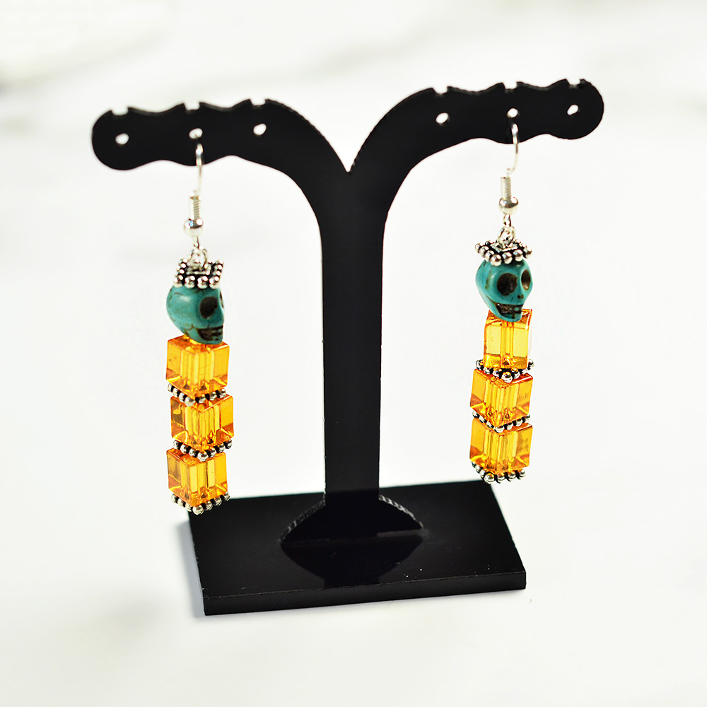 Серьги с черепом на Хэллоуин