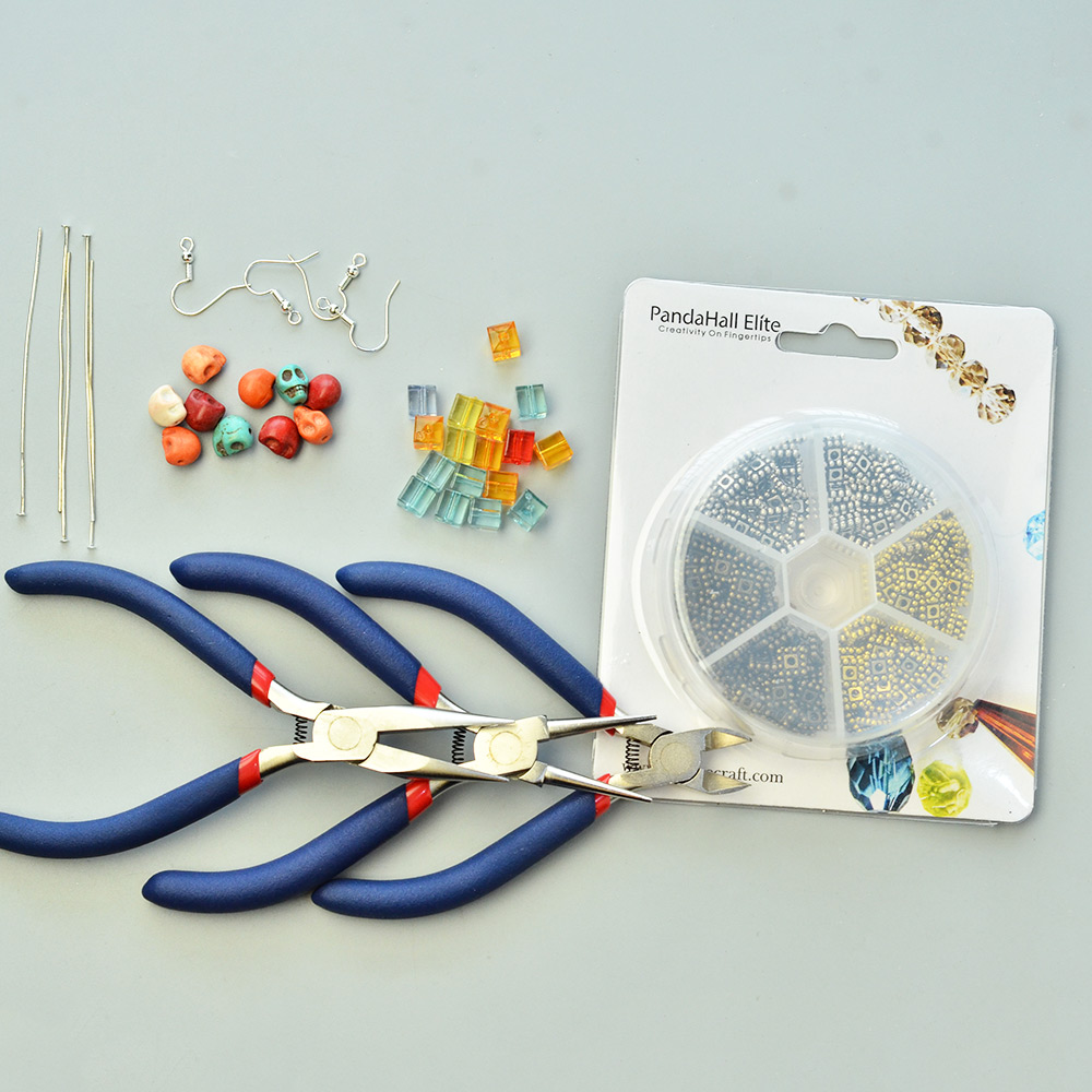 Серьги с черепом на Хэллоуин