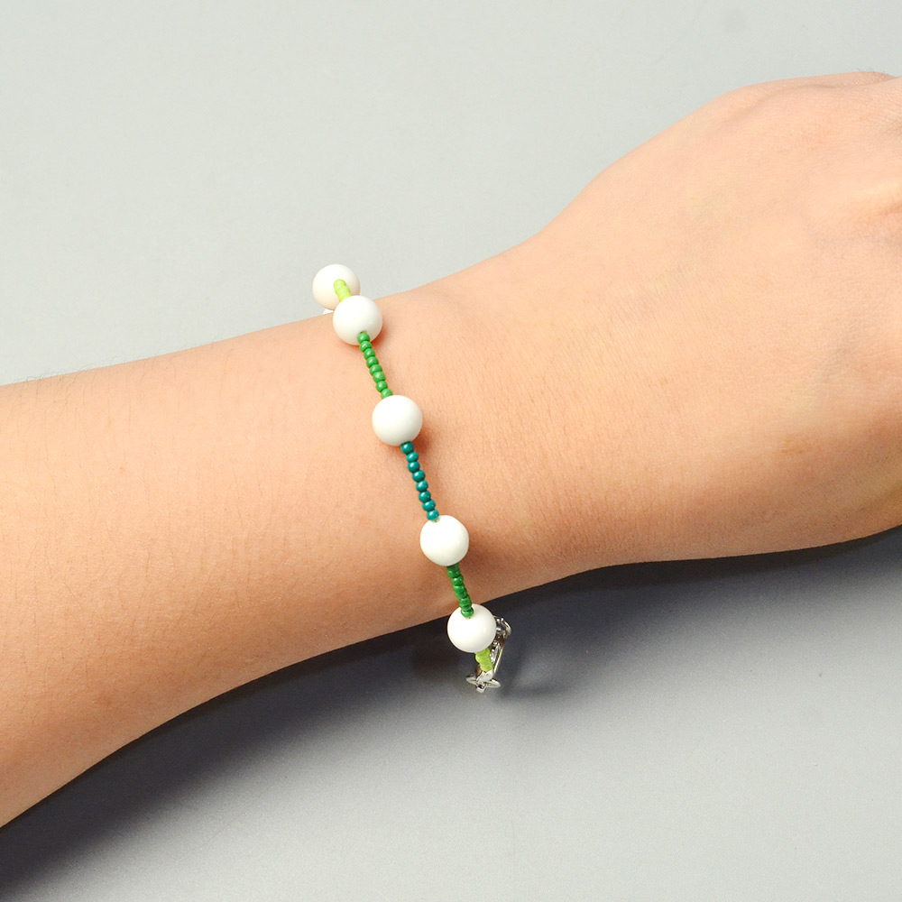 Браслет из бисера градиентного цвета-4