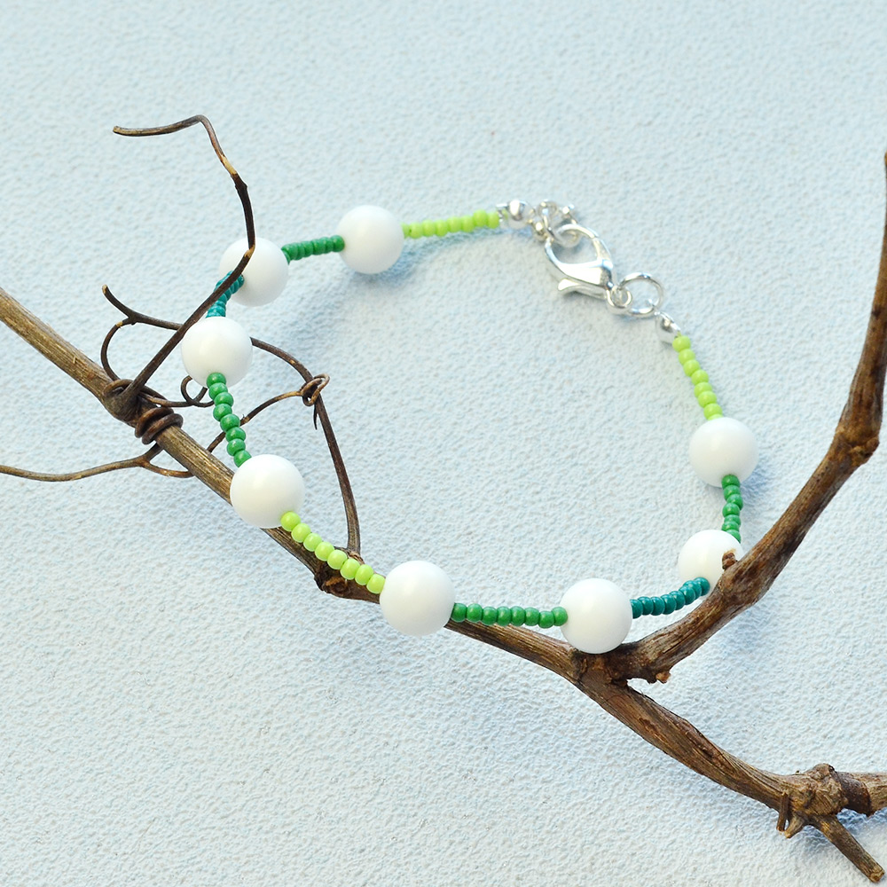 Браслет из бисера градиентного цвета-5