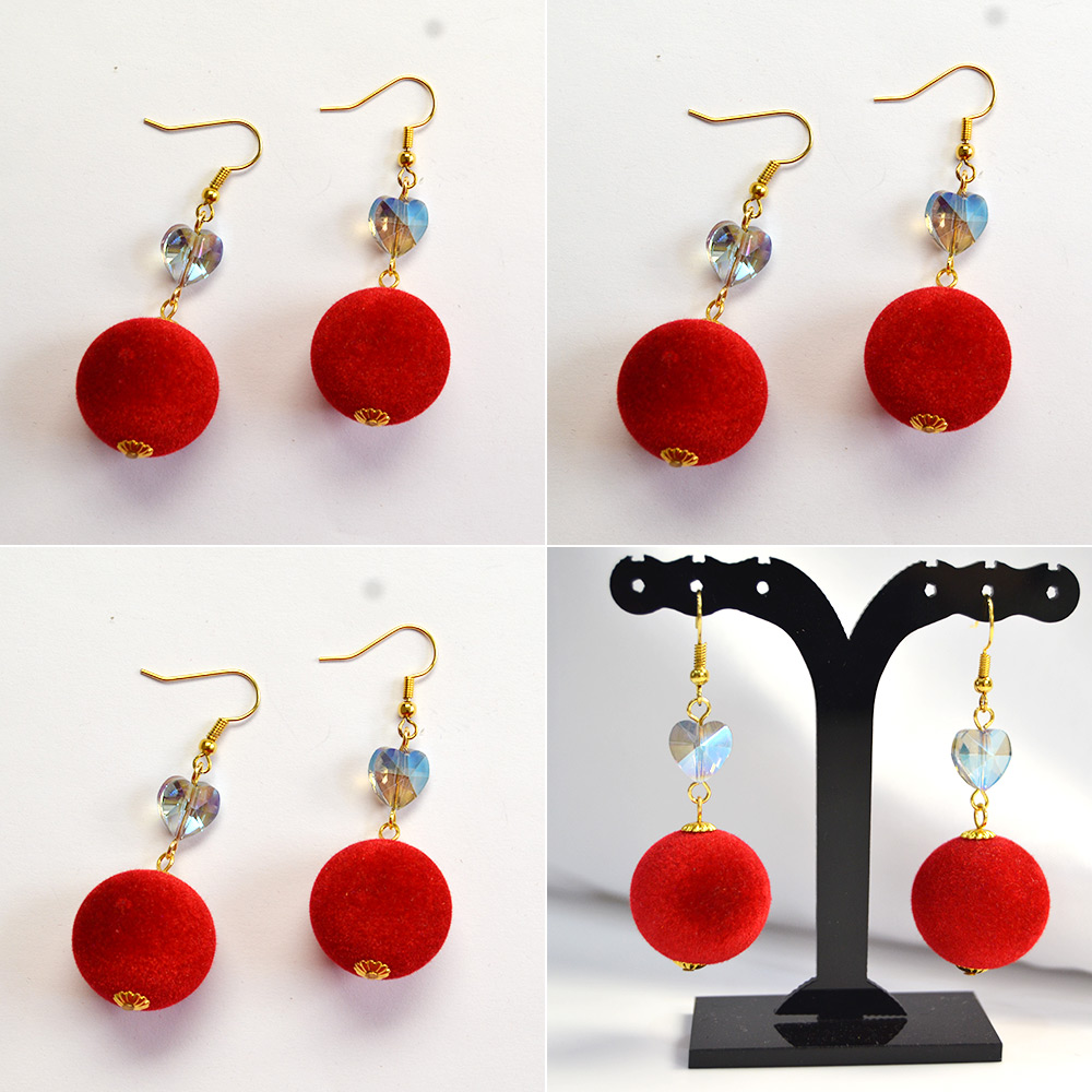 Красные серьги с помпонами-4