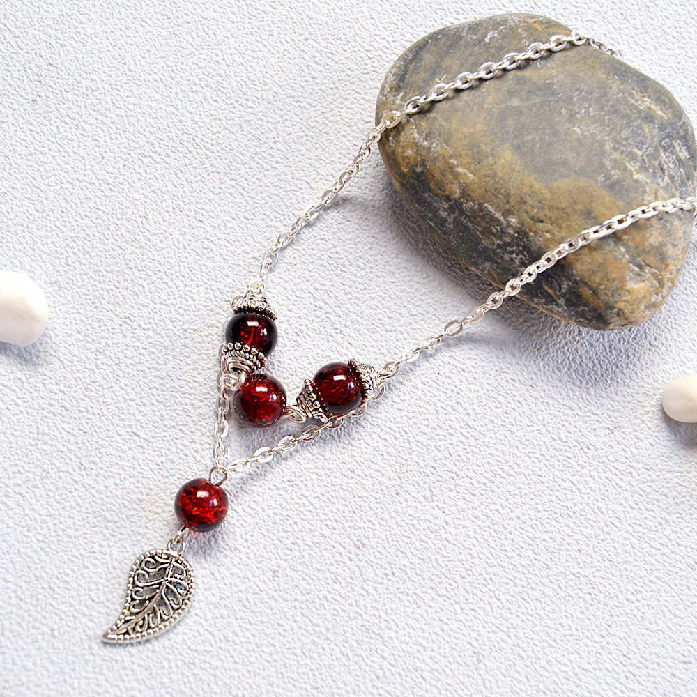 Колье с подвеской в виде листьев-1