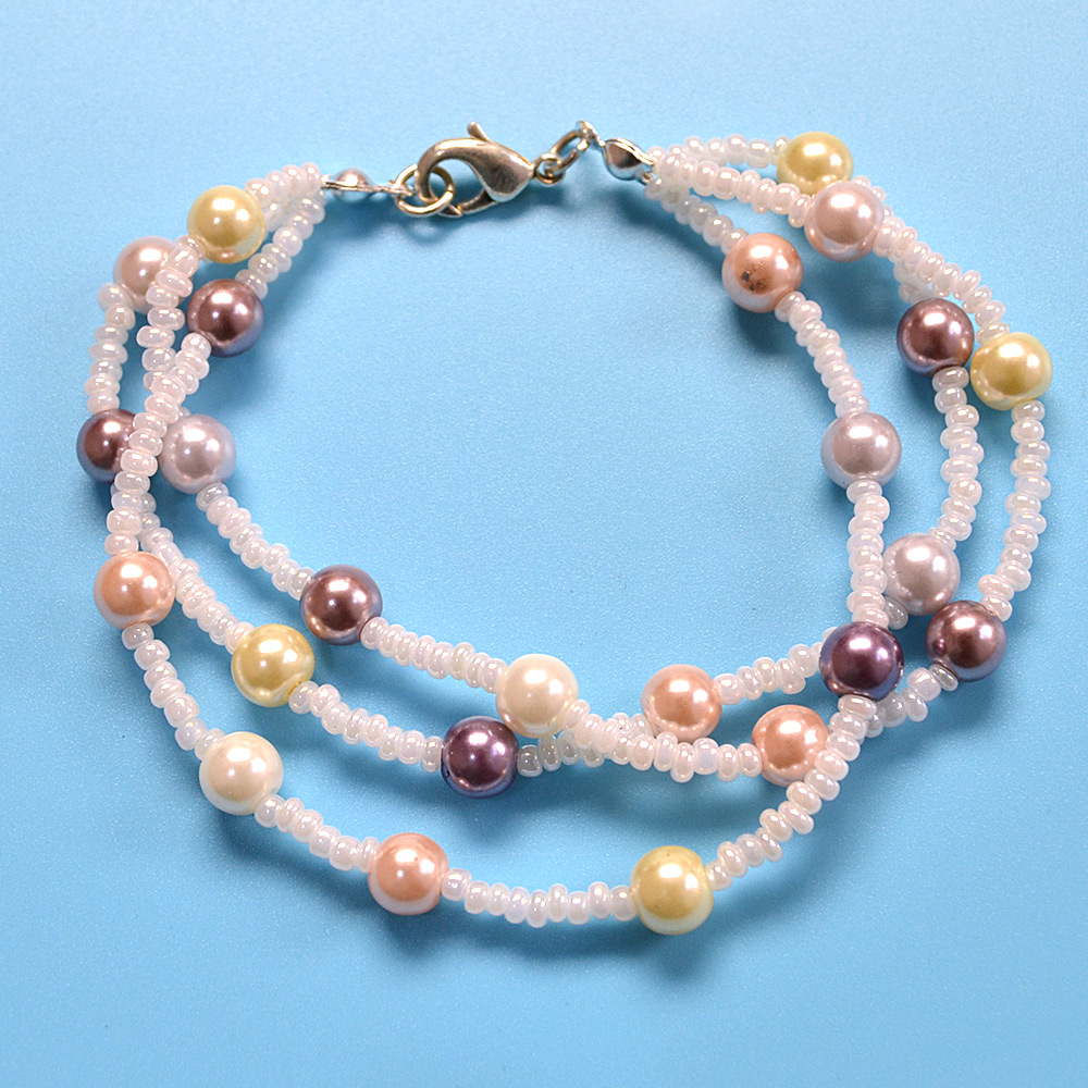 Hübsches Perlenarmband