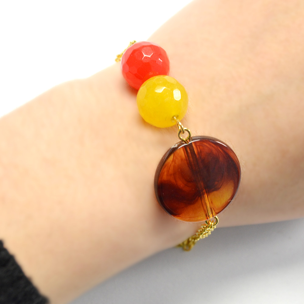 Простой браслет с милыми бусинами-5