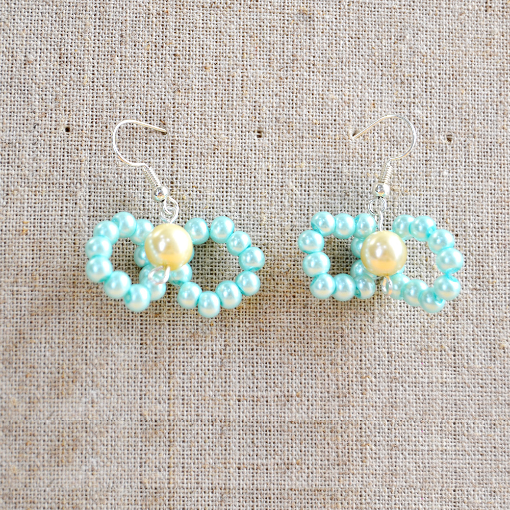 Милые серьги с синим бантом-6