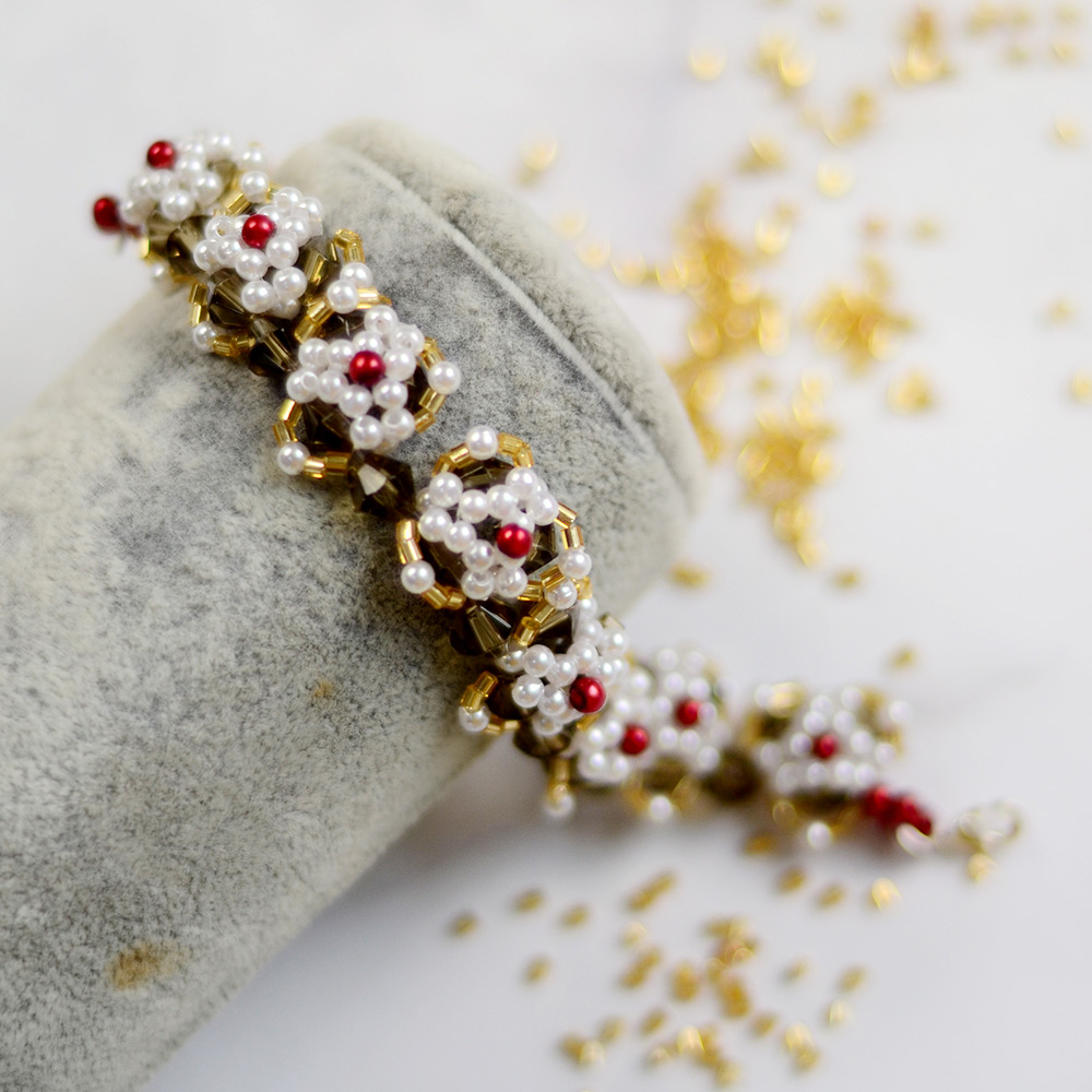 Браслет с жемчугом и кристаллами в стиле барокко-1