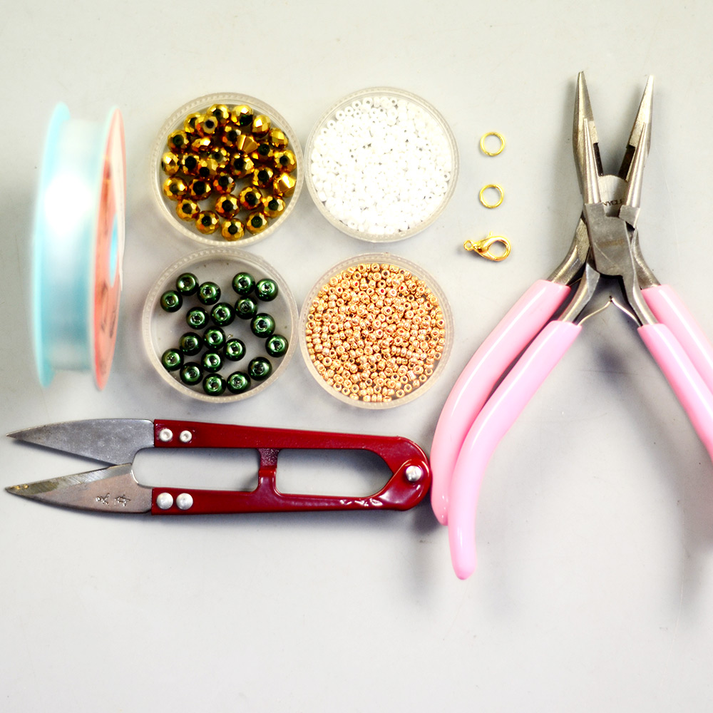 Гальванический браслет из стеклянных бусин-2