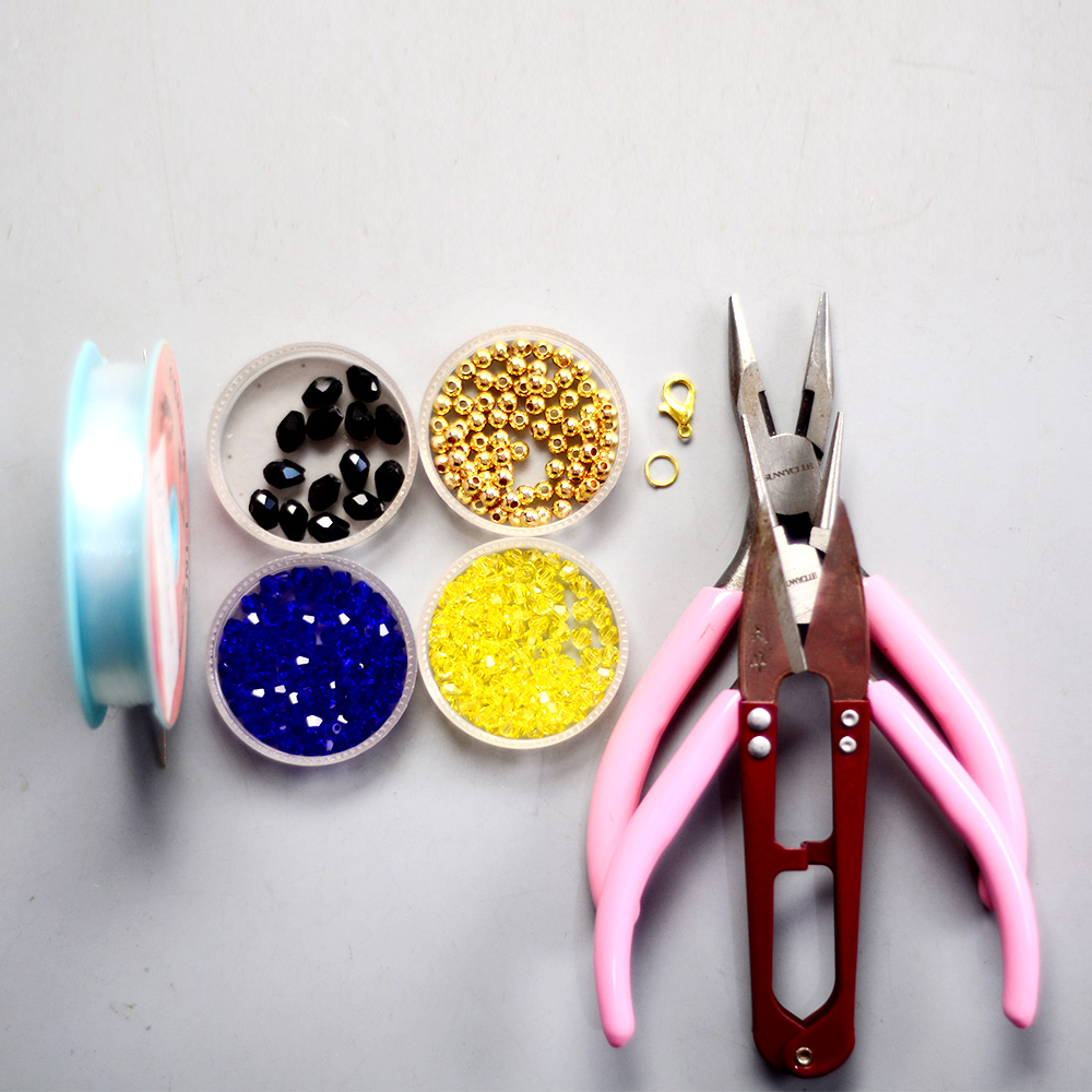 Браслет с черным кристаллом-2