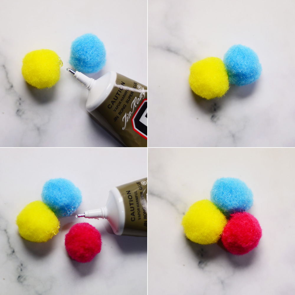 Красочный брелок с помпоном-3