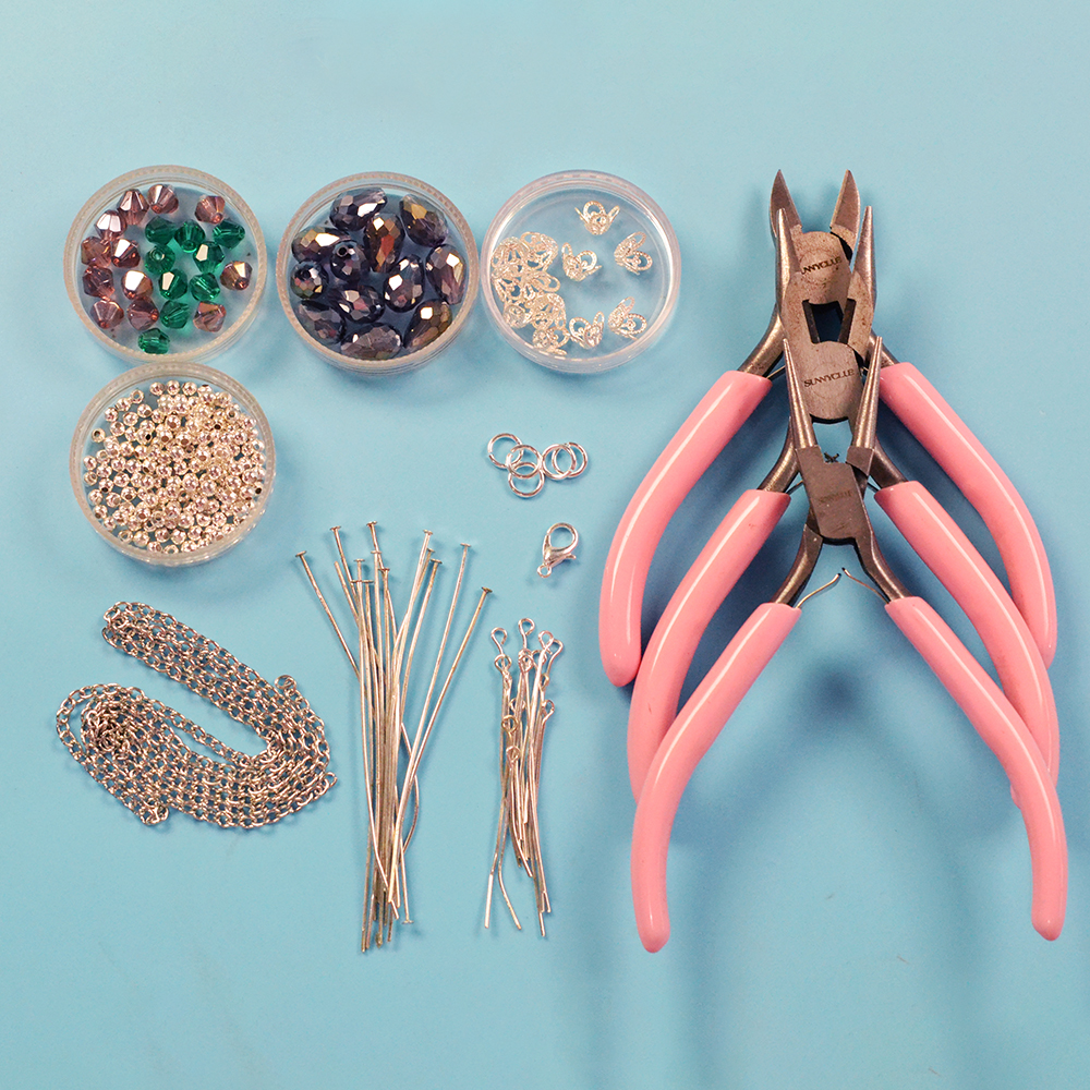 Стеклянное колье с кисточками-2