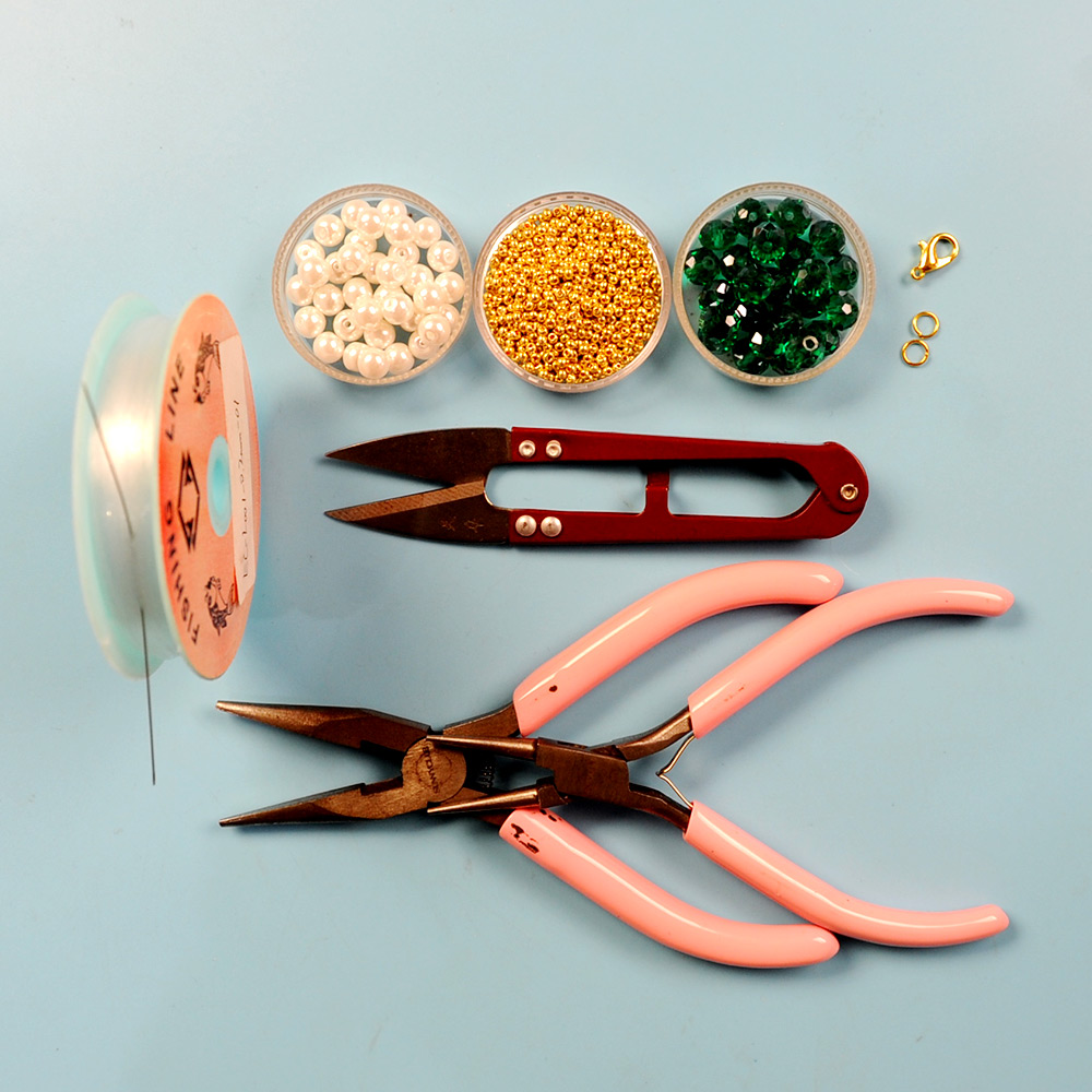 Браслет из стеклянных бусин с жемчугом-2