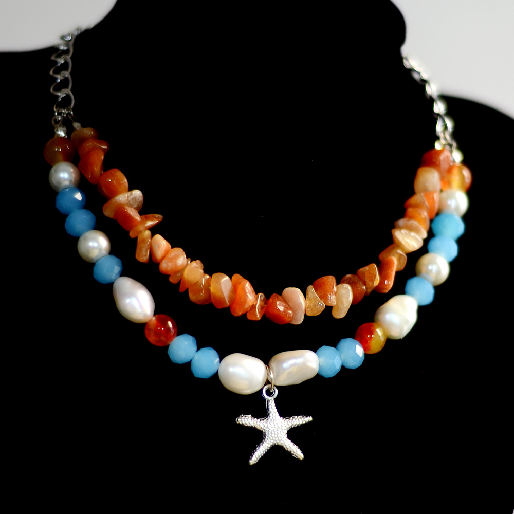 Колье из двух нитей из бисера