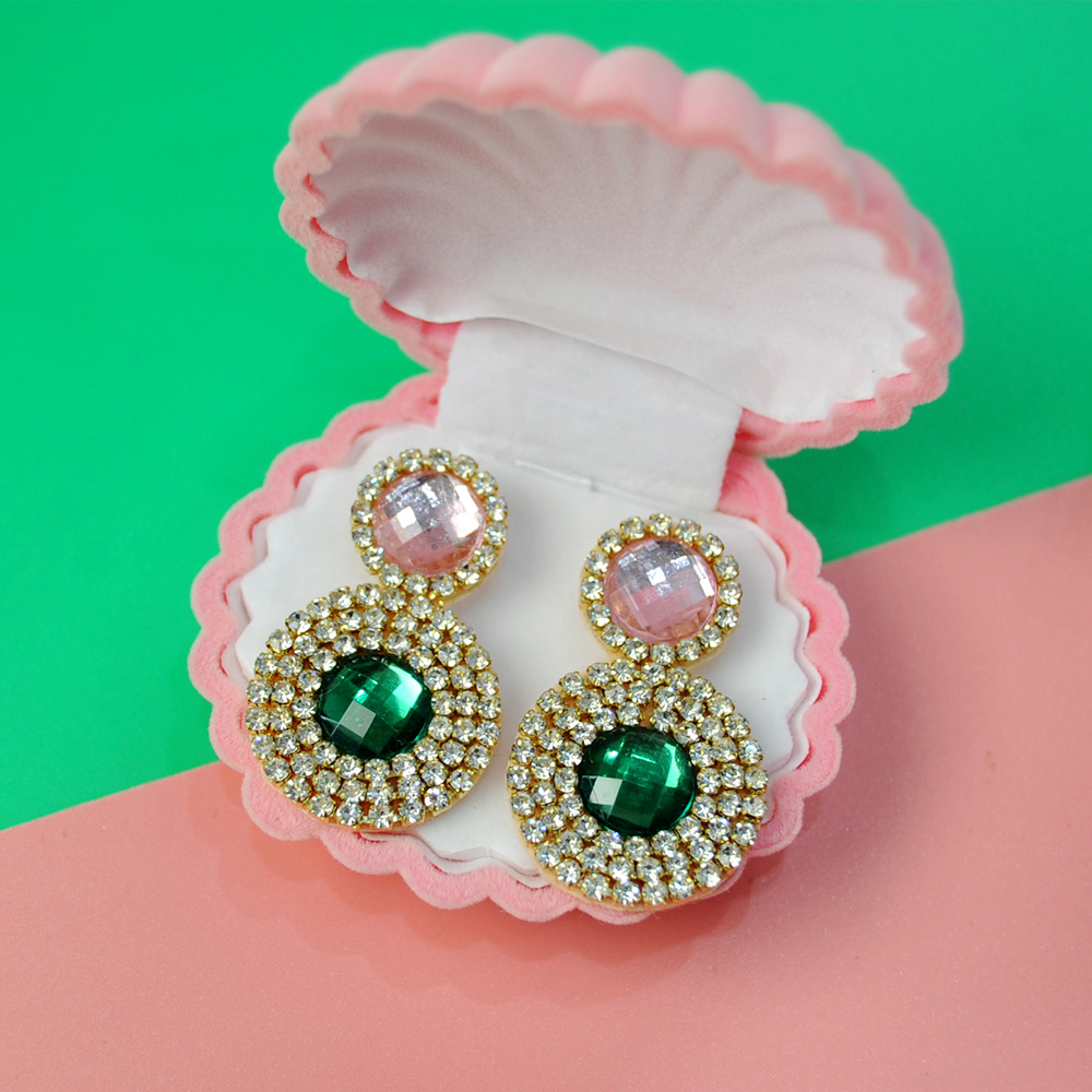 Роскошные серьги со стразами