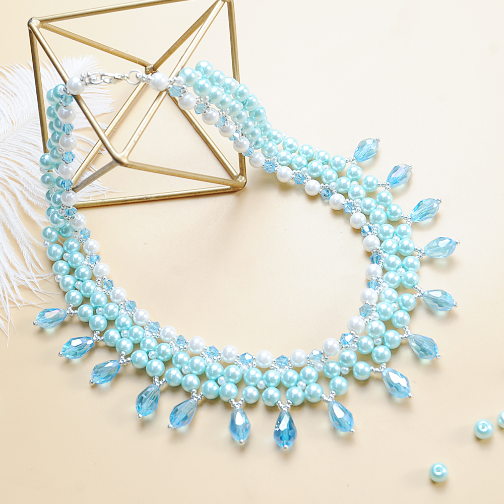 Колье-нагрудник с жемчугом и несколькими нитями-1