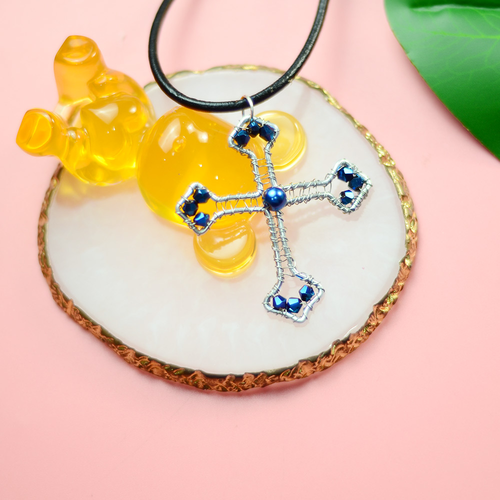 Кулон-крест из проволоки-2