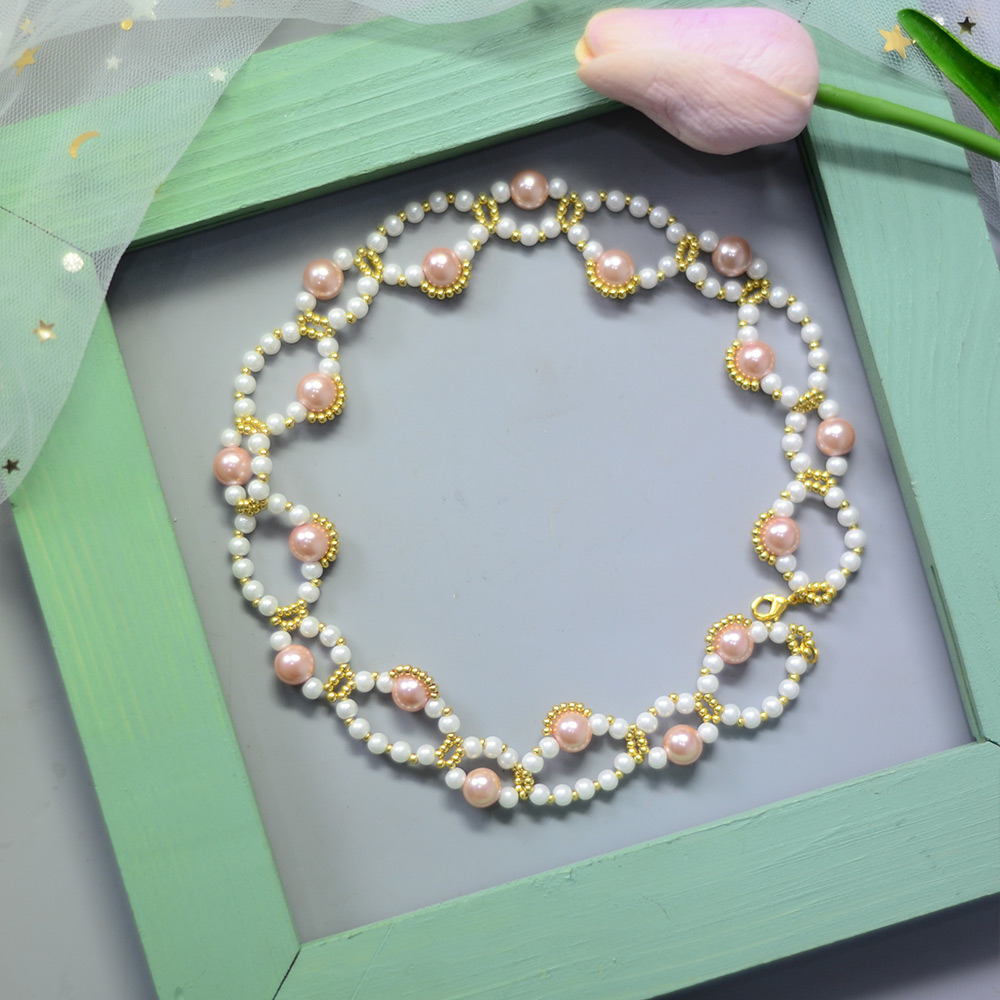 Collar de perlas rosa dulce