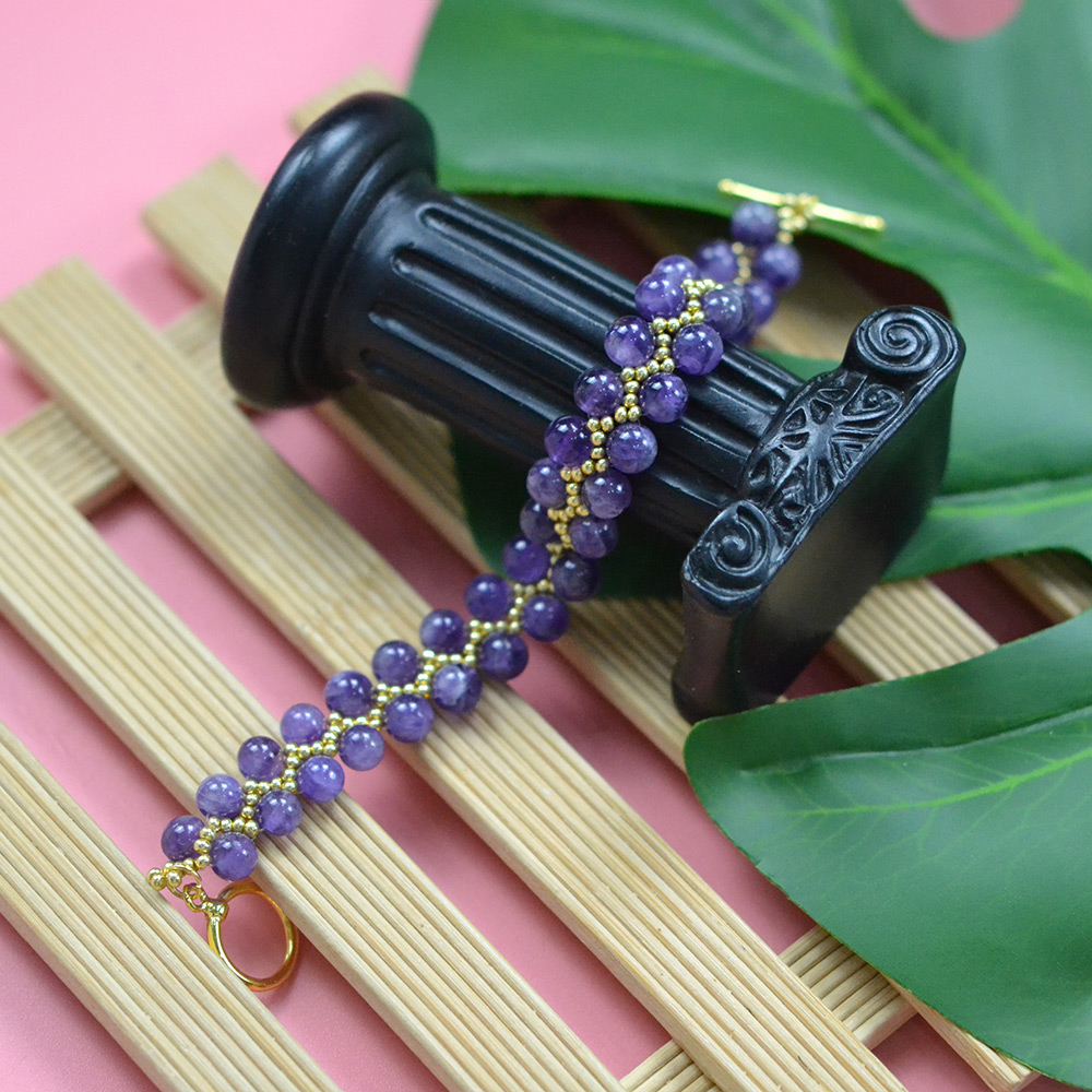 Плетеный браслет с камнем и аметистом-1