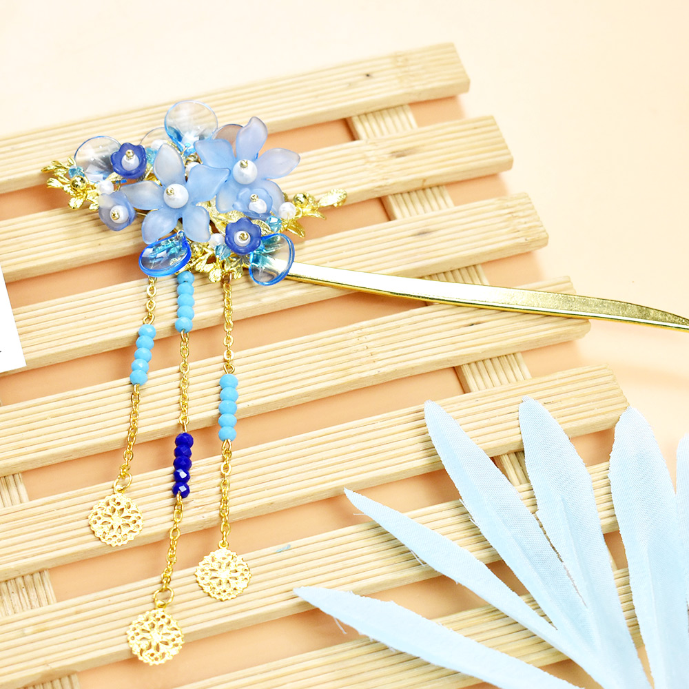 Синий элегантный аксессуар для волос с кисточкой