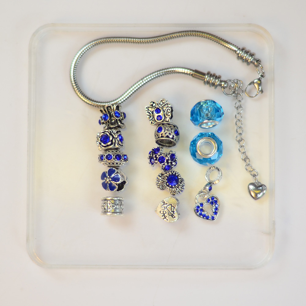 PandaHall Selected мастер-класс по изготовлению синего браслета из бусин-прокладок-2