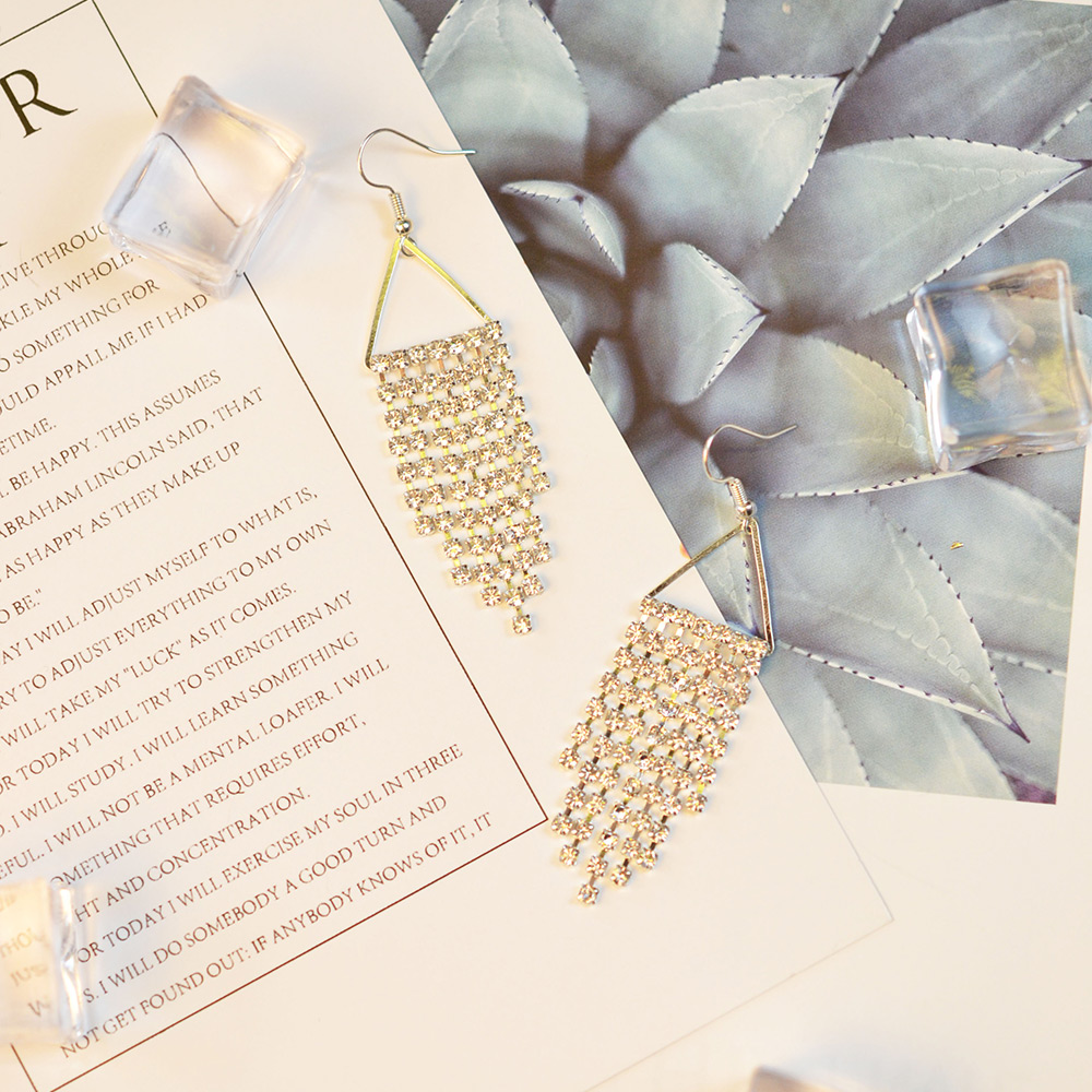 PandaHall Selected идея серег с кисточками с блестящими бриллиантами-6