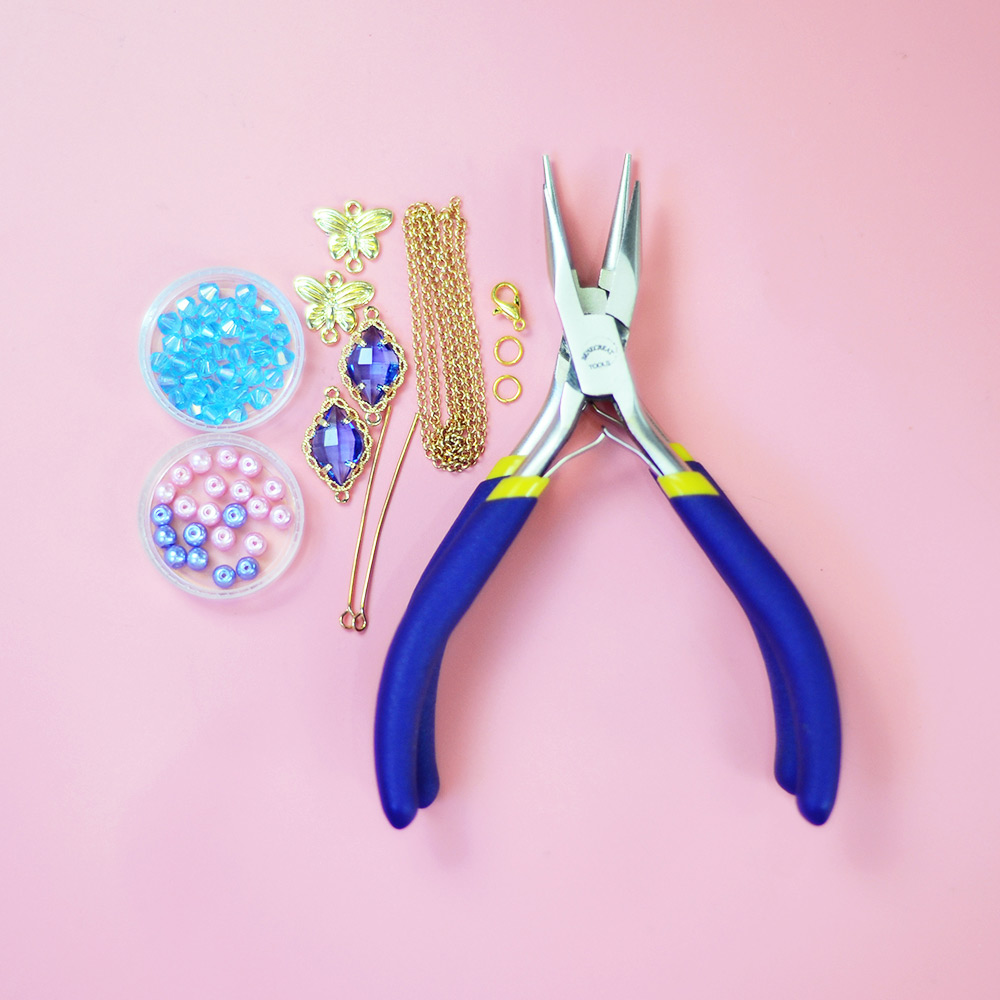 Браслет из бисера в форме шара