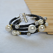 Bracelet cordon en cuir perlé