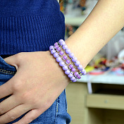 Фиолетовый браслет-манжета из бисера