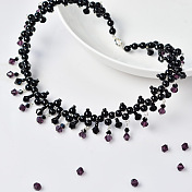 Magnifique collier de perles de verre noir