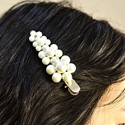 Stilvolle und elegante Perlenhaarspange