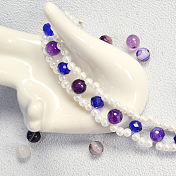 Bracelet de perles violettes