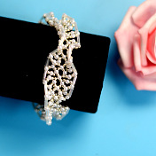 Bracelet romantique en perles blanches