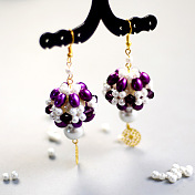 Boucles d'oreilles en perles violettes