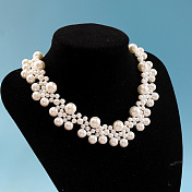 Elegant Pearl Beaded Necklace