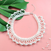 Magnifique collier de perles blanches
