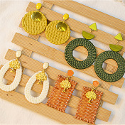 PandaHall Selected idea su set di orecchini colorati con ciondoli intrecciati