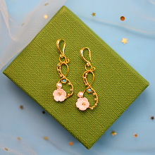 Wire Wrapping Earrings With Shell Flower