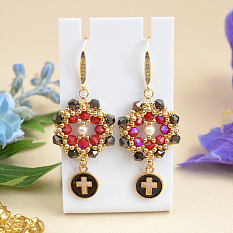 Рождественские подвесные серьги из стеклянных бусин